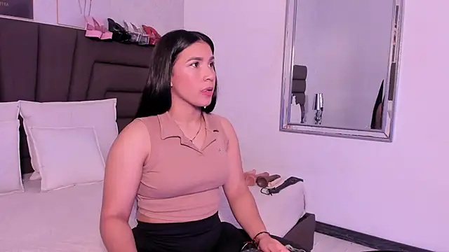 Sofi Perez  online show from September 29, 11:26 am