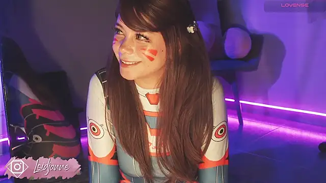 loIijanne online show from September 11, 3:40 am