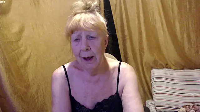 Snapshot of _Estelitta_5 chatting on October 15, 3:58 pm  Estelitta 5 online show from October 15, 3:58 pm