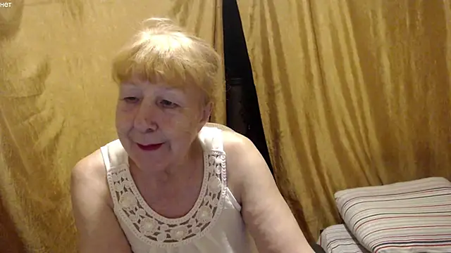 Snapshot of _Estelitta_5 chatting on October 12, 8:00 pm  Estelitta 5 online show from October 12, 8:00 pm