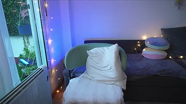 Ameliasweety69 online show from January 17, 4:47 pm