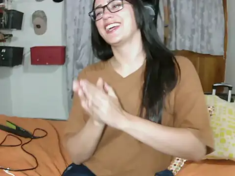 brittanycheeks online show from November 10, 11:22 pm