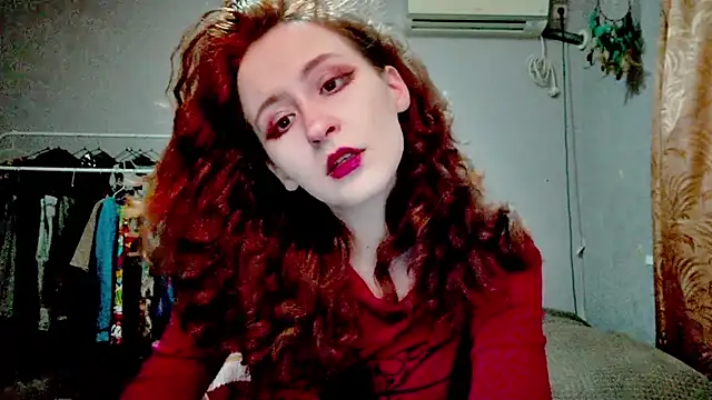 JoannaTompson online show from January 18, 12:51 am