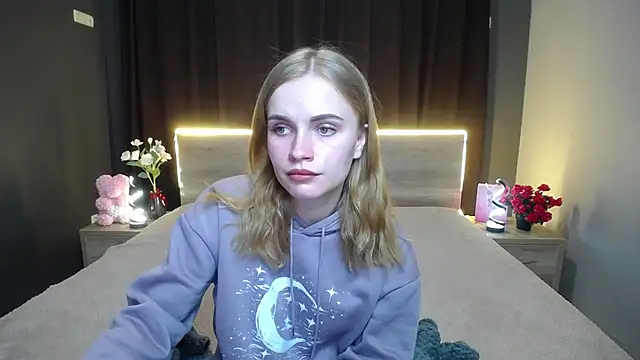 MargaritaKiss online show from November 7, 9:20 pm