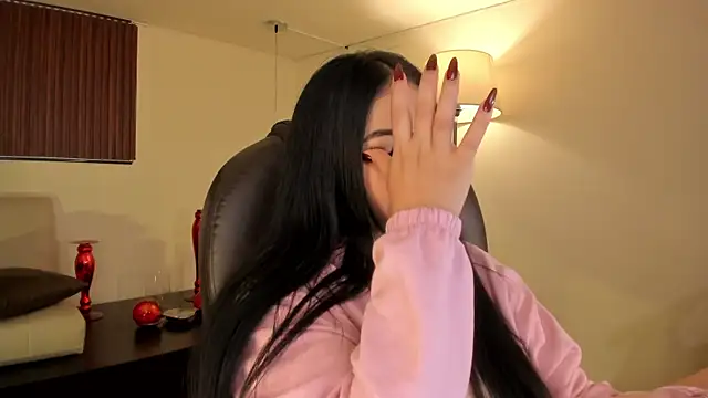 Maaiitee online show from December 19, 4:10 pm