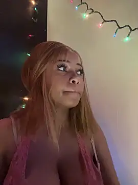 lovekaylaa online show from November 15, 10:55 pm