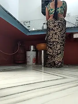 Snapshot of Archna-ji chatting on September 13, 4:09 am Archna-ji online show from September 13, 4:09 am