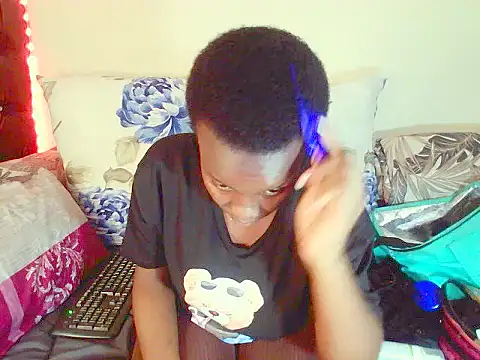 Snapshot of dinnykrazx chatting on October 7, 5:17 pm dinnykrazx online show from October 7, 5:17 pm