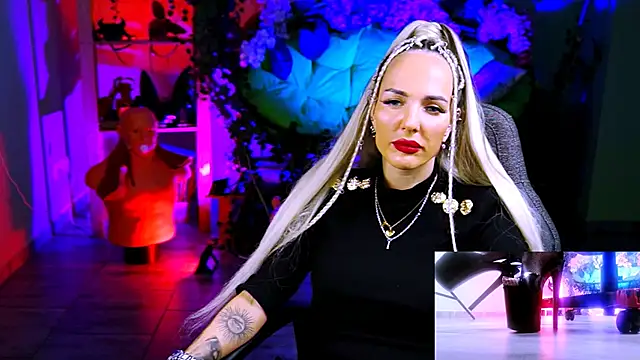 MonicaMaxwel online show from November 3, 12:20 pm