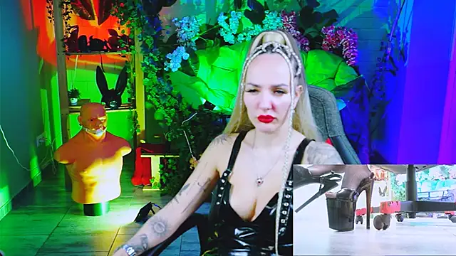 MonicaMaxwel online show from February 13, 12:29 pm