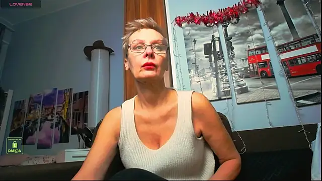 HelgaHimmell online show from January 10, 2:00 pm