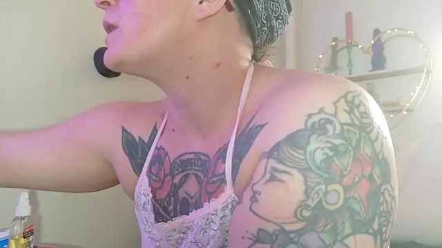 quinnmariexo online show from March 27, 7:47 pm