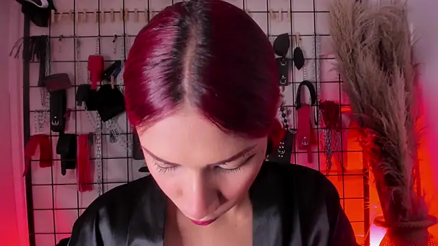 charrlotte quinn online show from November 10, 2:56 pm