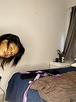 NiftyNora online show from September 9, 4:45 am