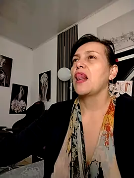 Natasha miilf online show from February 25, 1:20 pm