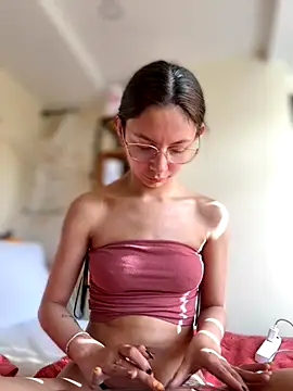 Bonniepark online show from November 4, 12:32 pm