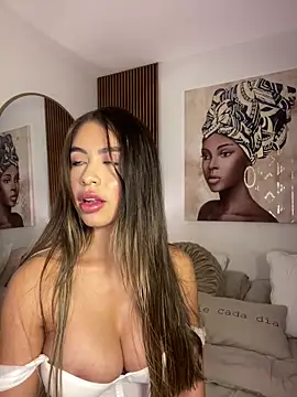  laura 02 online show from October 5, 6:24 pm