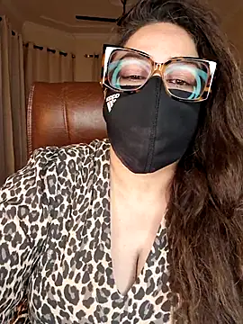 SEXY-Sardarni online show from June 30, 3:33 pm