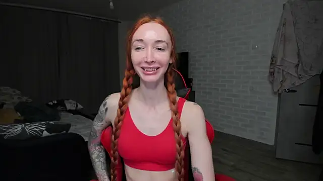 Roxy Silver online show from November 25, 9:04 pm