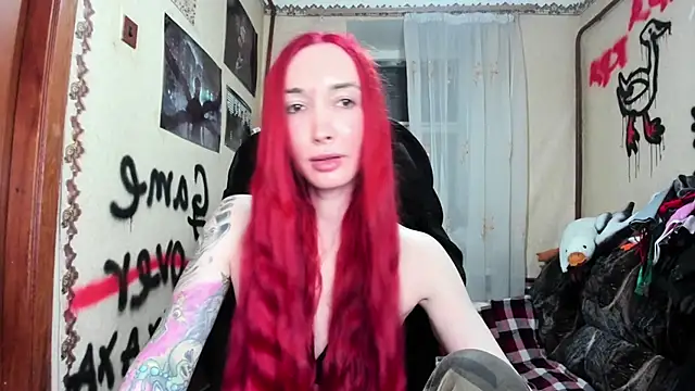 Roxy Silver online show from April 4, 9:24 pm