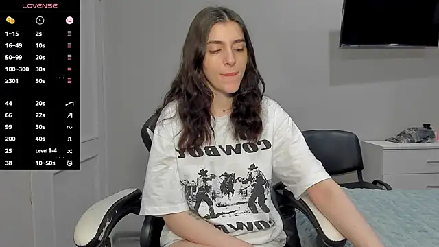 broosnica1 online show from November 20, 9:32 am