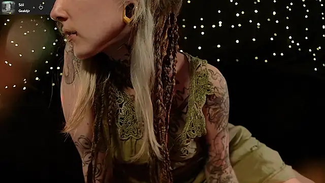 Littlespacemouse online show from March 20, 3:39 pm