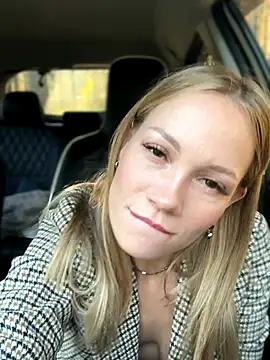 LavenderHot online show from September 27, 1:46 am