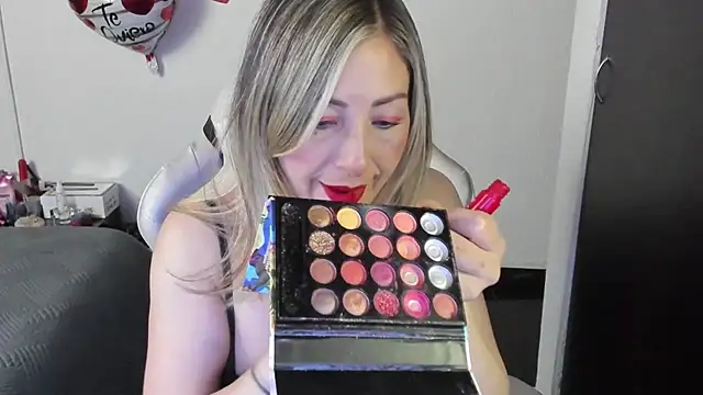 Snapshot of Andreina_Suann chatting on September 27, 12:12 pm Andreina Suann online show from September 27, 12:12 pm