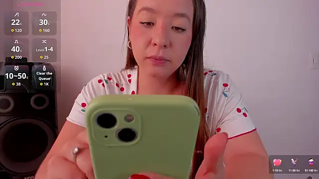 Simply Zoe   online show from October 2, 3:50 pm