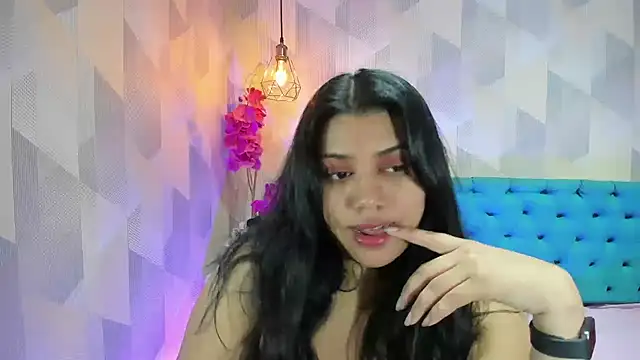 LindaBreeS online show from July 11, 2:17 pm