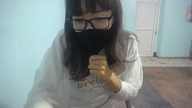 elllaaxx online show from September 12, 4:13 am