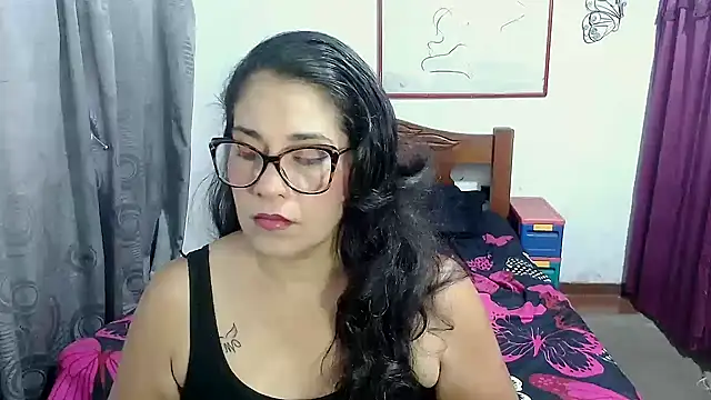 Snapshot of Mistresskloe01 chatting on October 6, 12:22 pm Mistresskloe01 online show from October 6, 12:22 pm