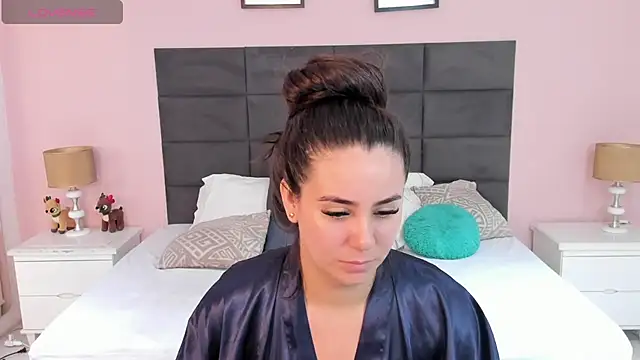 MadisonJenner online show from November 29, 12:53 pm