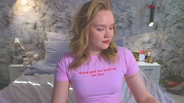 Aurora Golden1 online show from March 31, 1:49 am