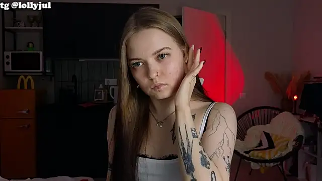 doll lol  online show from November 4, 5:51 pm