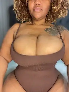 MILL204 online show from July 11, 3:28 am