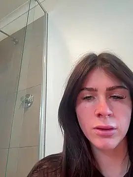 aus queen online show from January 10, 10:36 pm