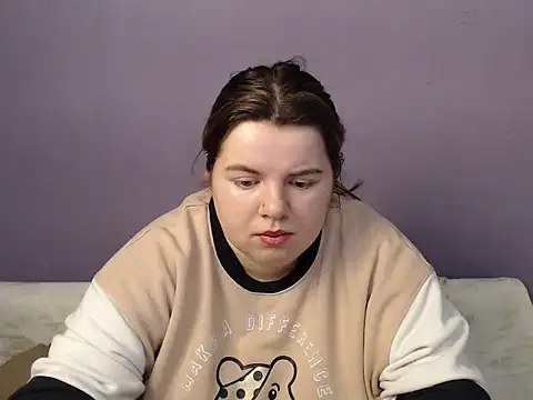 so shy online show from November 7, 8:20 am