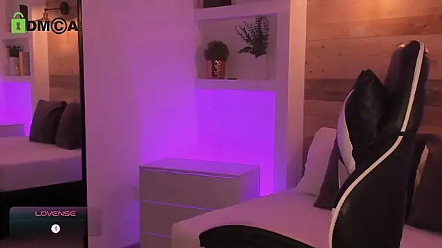 candy summer28 online show from February 10, 7:17 pm