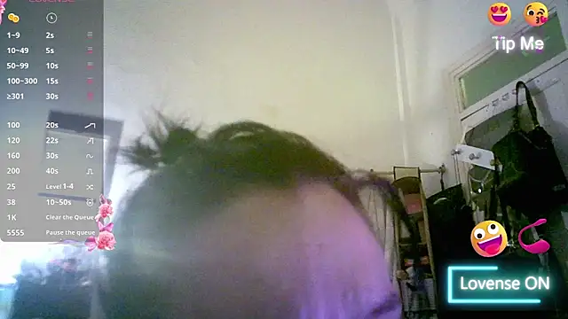 Snapshot of Lore7890 chatting on September 28, 9:09 pm Lore7890 online show from September 28, 9:09 pm