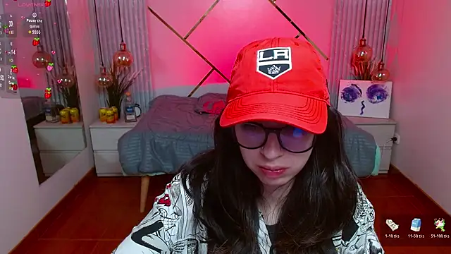 LenaRoses online show from July 6, 8:00 pm