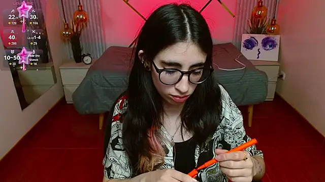 LenaRoses online show from April 14, 8:31 pm