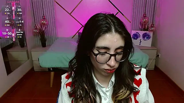 LenaRoses online show from February 6, 9:29 pm