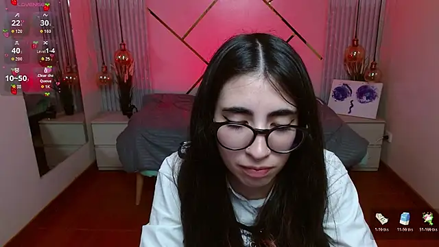LenaRoses online show from June 6, 11:55 pm