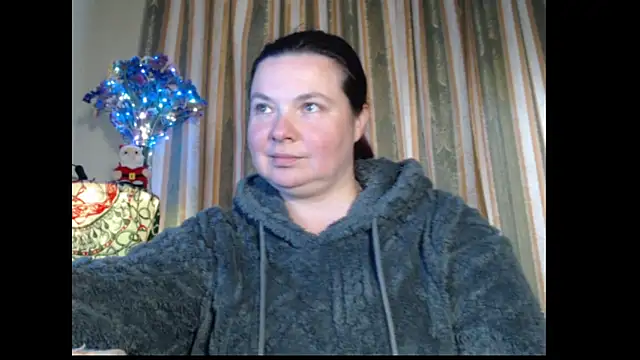 amorelara online show from October 6, 3:18 pm