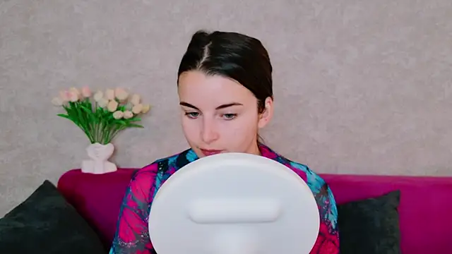 Miss Arwen online show from September 12, 3:18 am