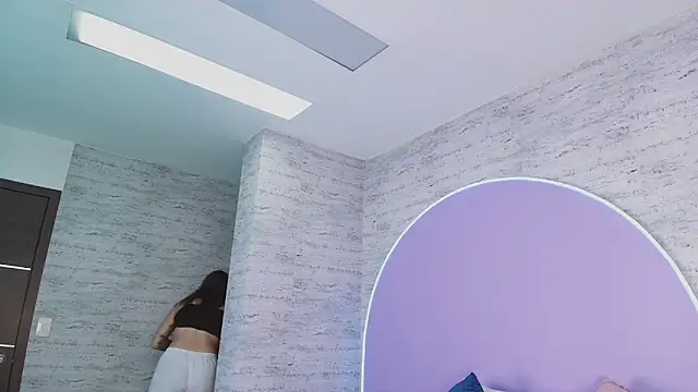 Giaa Ross online show from March 19, 7:51 pm