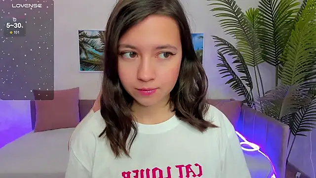 Lina Brownie online show from October 2, 2:27 am