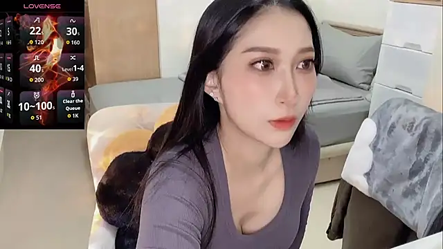 yu5888 online show from March 4, 1:28 pm