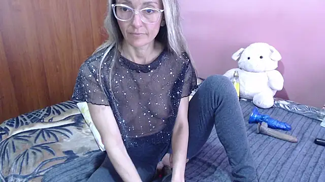 Susanlover online show from November 27, 2:20 pm